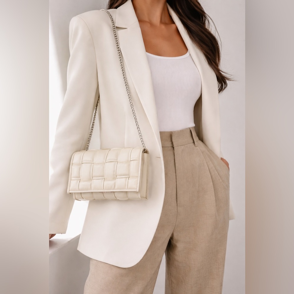 Fabulous Steve Madden Woven Sample Bag Cream NWOT